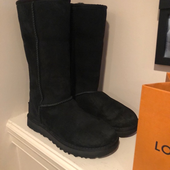 Classic Tall Black Uggs Woman’s Size 6 - Picture 4 of 6